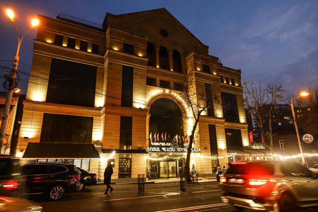 Royal Plaza By Stellar Hotels, Erevan Exterior foto