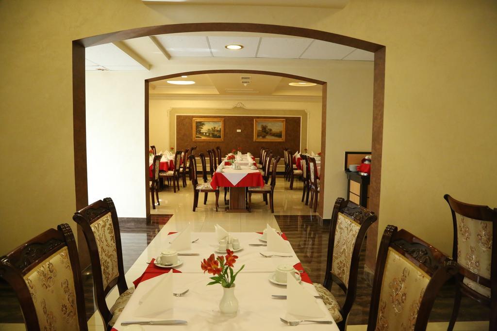 Royal Plaza By Stellar Hotels, Erevan Exterior foto